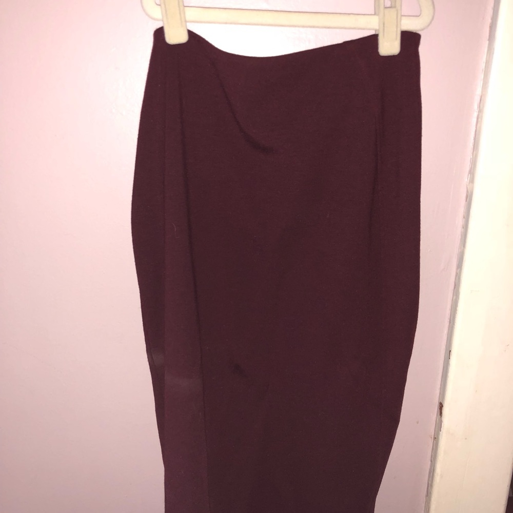 Burgundy pencil skirt